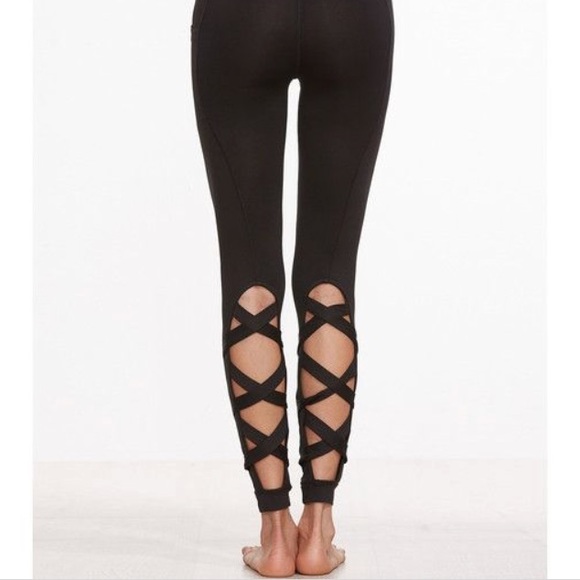 PINK Victoria's Secret Pants - ✨PINK🐶 Grey yoga 🧘‍♀️ pants 👖 ✨